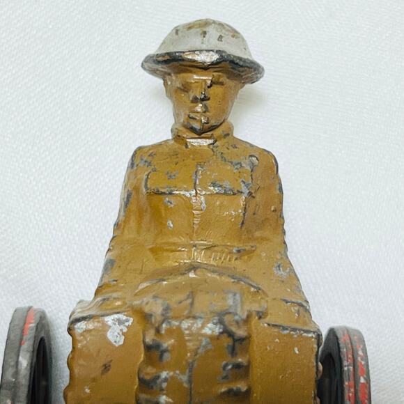 Vintage Barclay Manoil Ammo Supply Cart Wagon with Soldier MV-071 Red Wheels - Picture 11 of 14